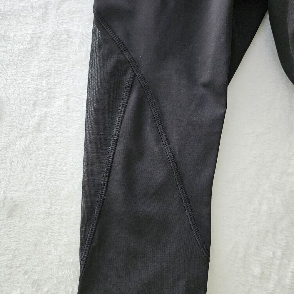 Lululemon Legging Size 4 Run With The Sun Crop‎ Black Mesh Reflective Detail Gym - Picture 6 of 11